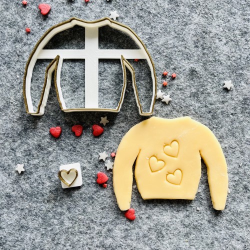 Christmas sweater with heart (frame+stamp)