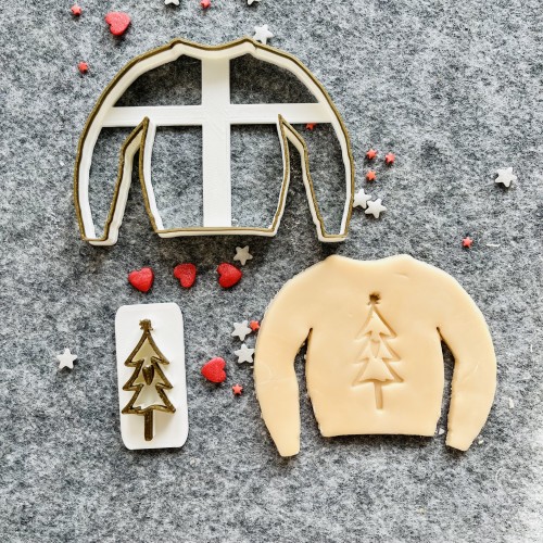 Christmas sweater with tree (frame+stamp)