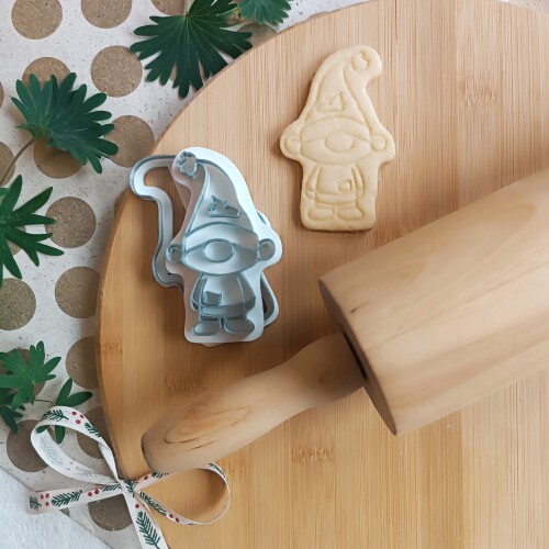 Cute shaped little elf 2025