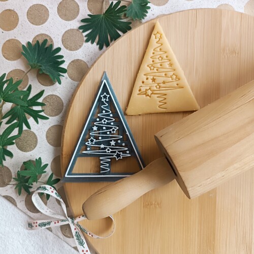 Triangular Christmas tree 2025