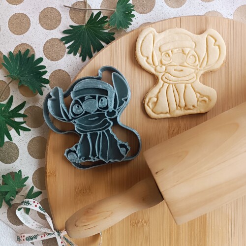 Stitch in a Santa hat 2025